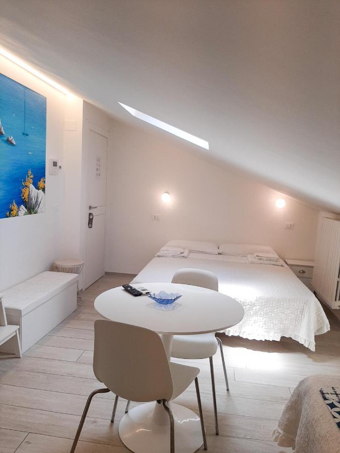 Mare Di Stelle Bed and Breakfast Sirolo Eksteriør billede
